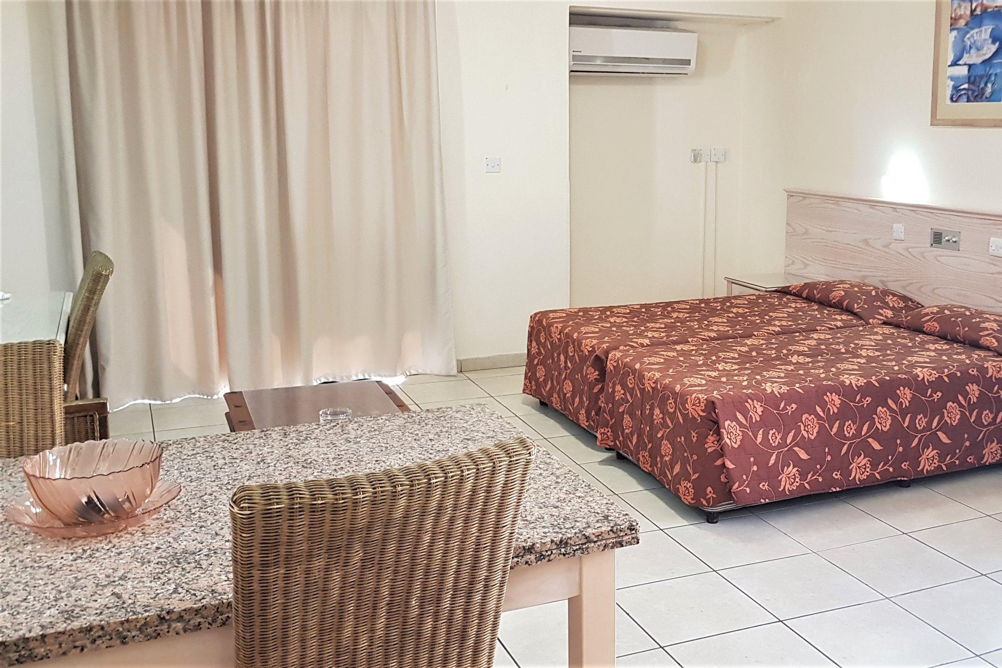 Senator Hotel Apartments - Adults Only Agia Napa Buitenkant foto