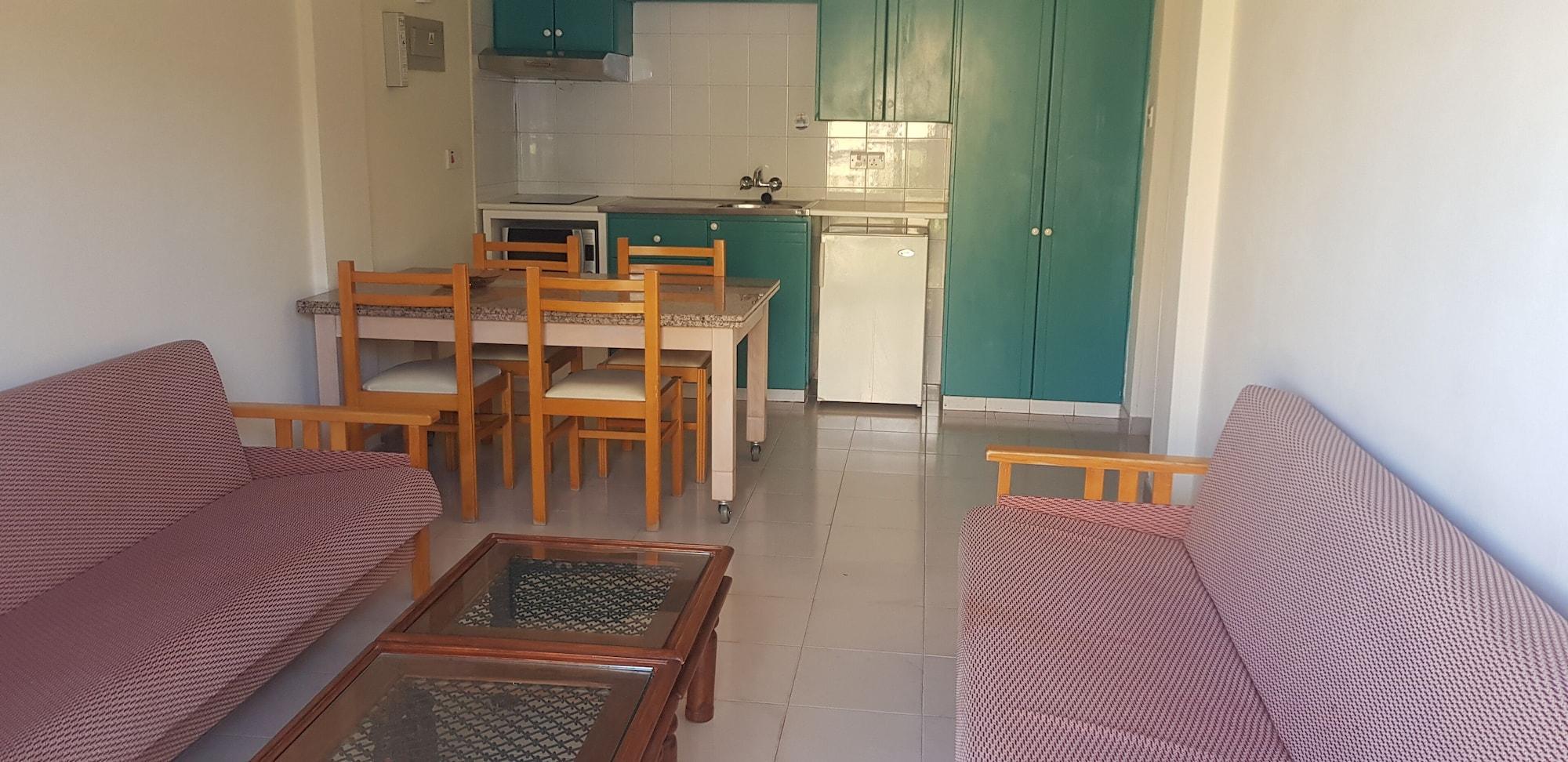 Senator Hotel Apartments - Adults Only Agia Napa Buitenkant foto