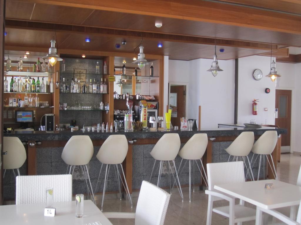 Senator Hotel Apartments - Adults Only Agia Napa Buitenkant foto