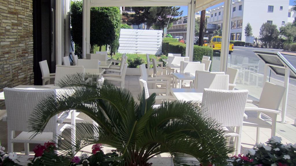 Senator Hotel Apartments - Adults Only Agia Napa Buitenkant foto