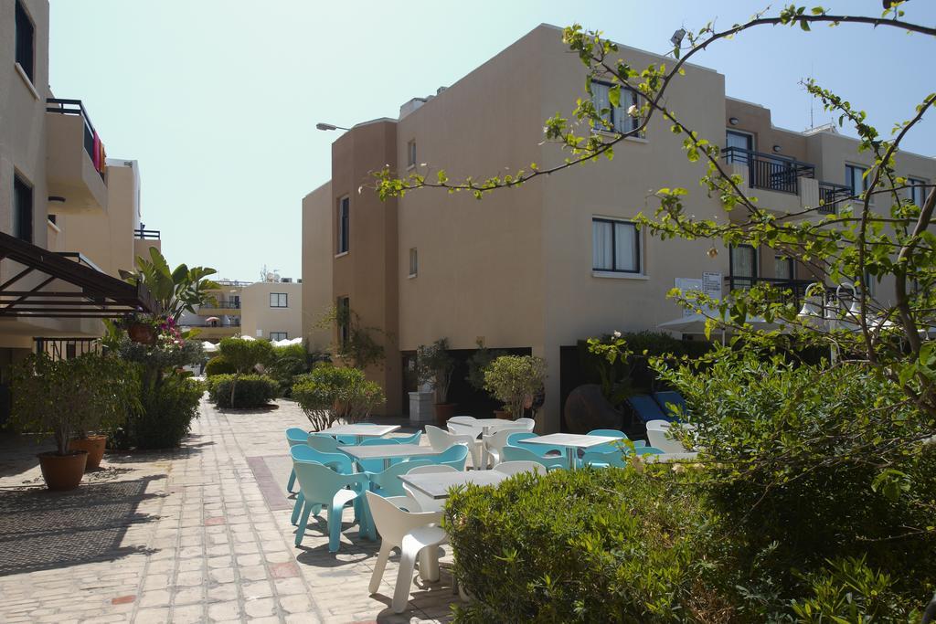 Senator Hotel Apartments - Adults Only Agia Napa Buitenkant foto